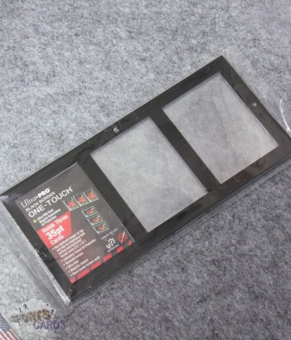 Ultra PRO One-Touch Magnetic Holder Black Border 3-Card-front