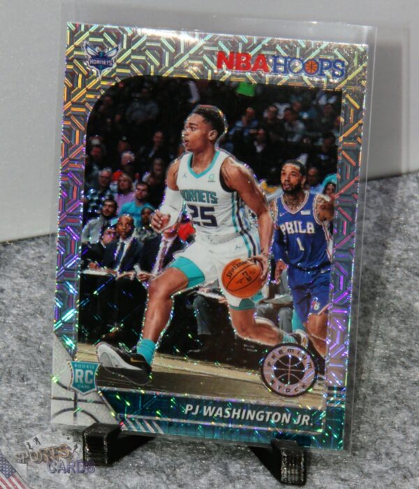 2019-20 PJ Washington Jr #209 Hoops Premium Stock Silver Mojo Prizm RC-stand