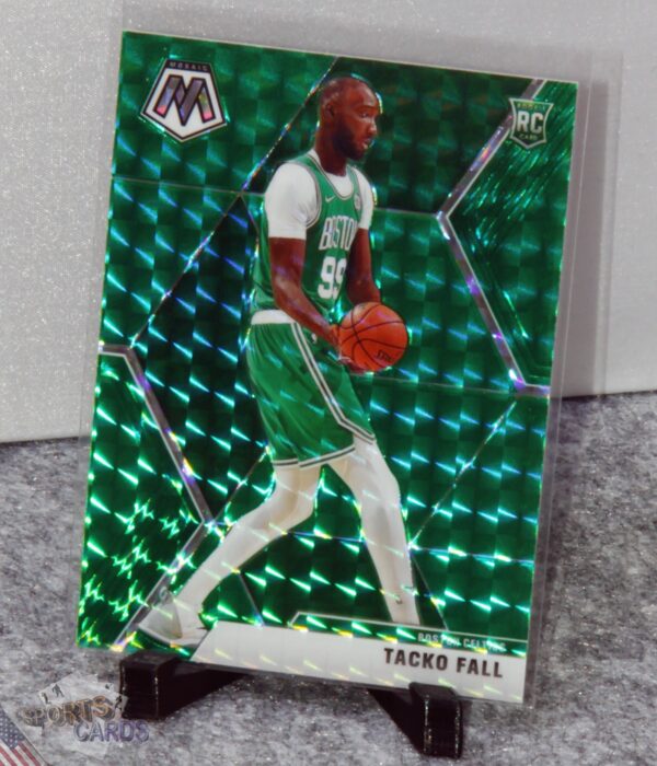 2019-20 Tacko Fall #244 Panini Mosaic Green Prizm RC-stand