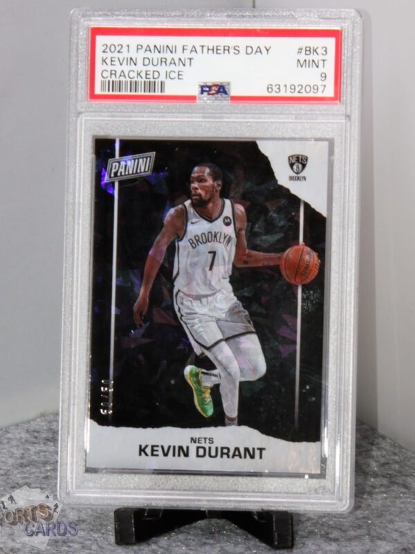 2021-22 Kevin Durant #BK3 Panini Father's Day Cracked Ice PSA 9 MT POP 1 - Afbeelding 3
