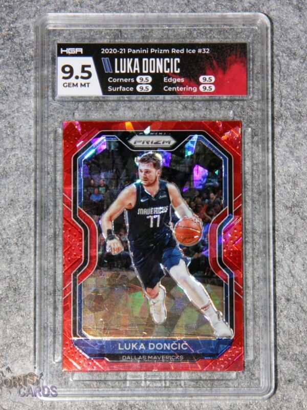 2020-21 Luka Doncic #32 Panini Prizm Red Cracked Ice HGA 9.5 GEM MT-front