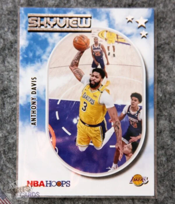 2021-22 Anthony Davis #4 Panini NBA Hoops Skyview-front
