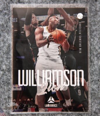 2020-21 Zion Williamson #144 Panini Chronicles Luminance-front