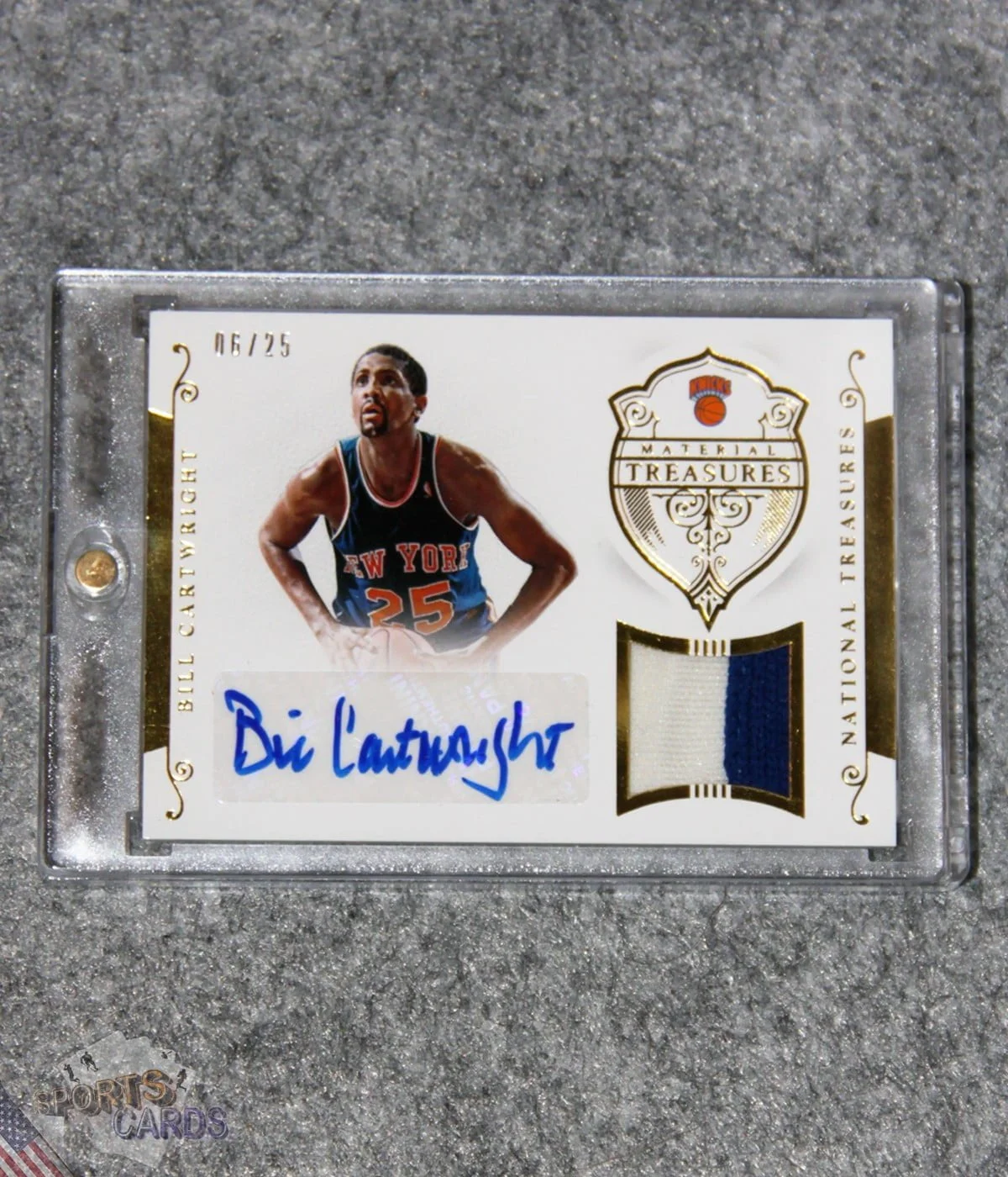 2014-15 Bill Cartwright #MTSBC Panini National Treasures Material Signatures Prime /25-front