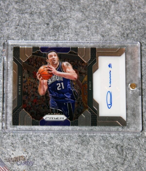 2016-17 Vlade Divac #67 Panini Prizm Autograph