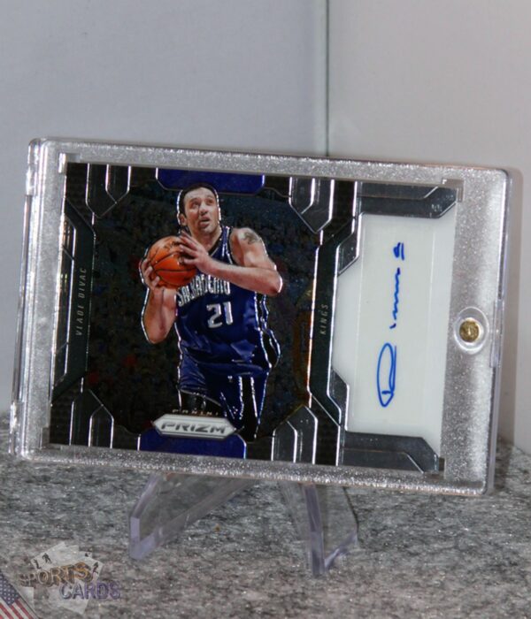2016-17 Vlade Divac #67 Panini Prizm Autograph-stand