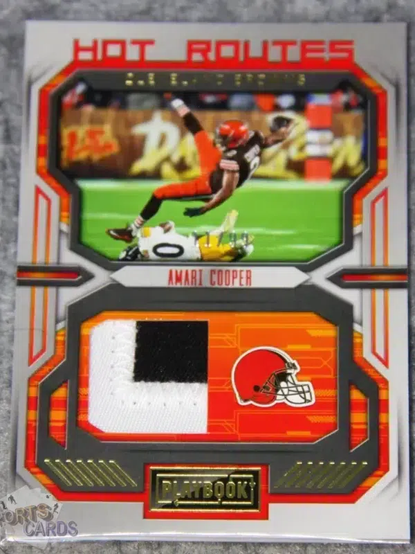 2022 Amari Cooper #HR-8 Panini Playbook Hot Routes Gold /99-front