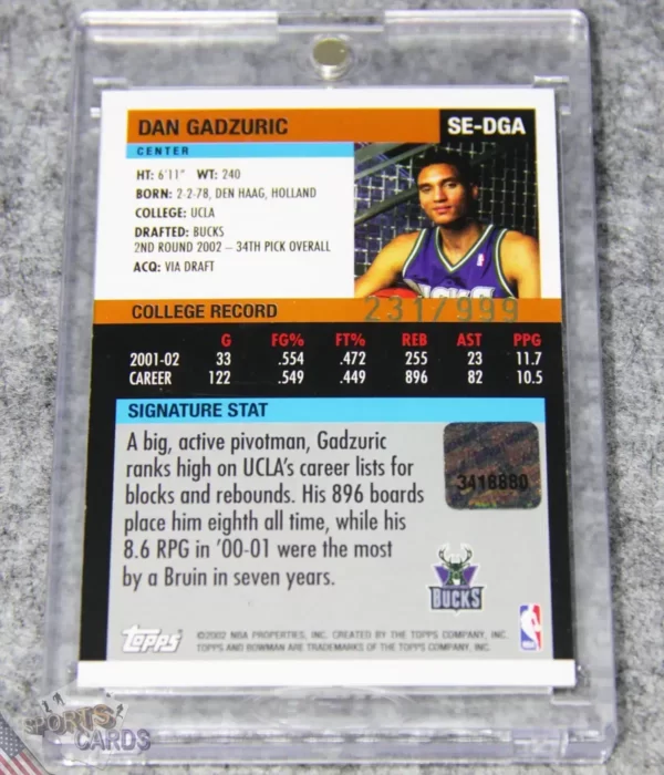Alternative view of 2002-03 Dan Gadzuric #SE-DGA Topps Bowman Signature RC /999
