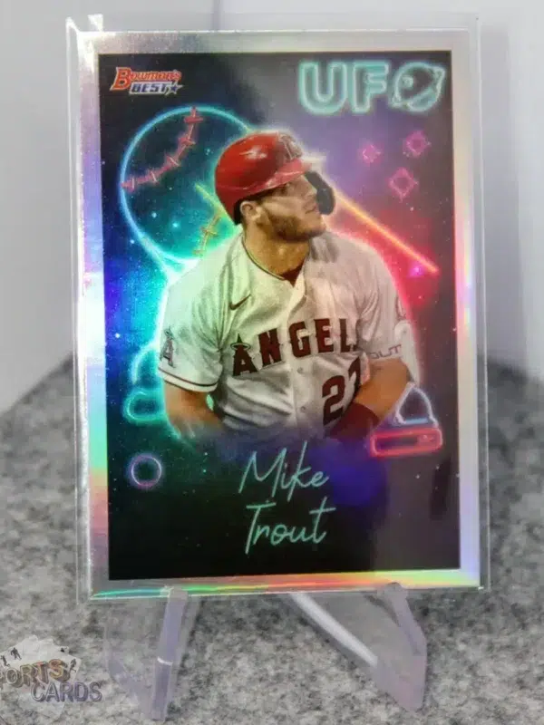 2022 Mike Trout #UFO1 Topps Bowman's Best UFO Refractor - Afbeelding 3