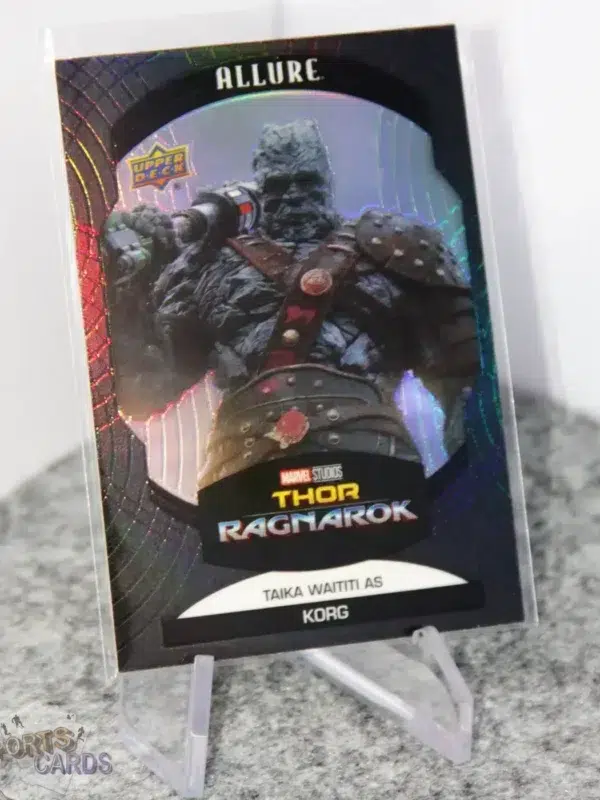 2022 Taika Waititi as Korg #66 Upper Deck Marvel Allure Thor Ragnarok Black Rainbow-stand