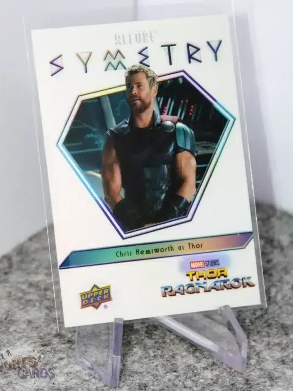 2022 Chris Hemsworth as Thor #14 Upper Deck Marvel Allure Thor Ragnarok Symmetry White-stand