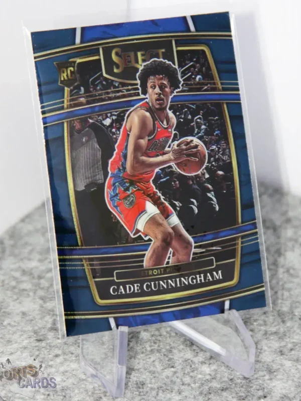 2021-22 Cade Cunningham #11 Panini Select Concourse Blue RC-stand