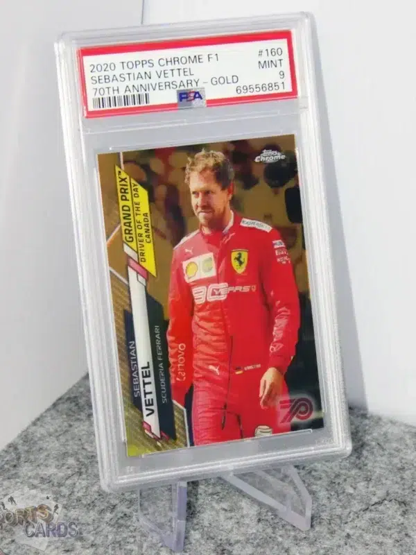 2020 Sebastian Vettel #160 Topps Chrome F1 70th Anniversary Gold PSA 9 MINT - Afbeelding 3