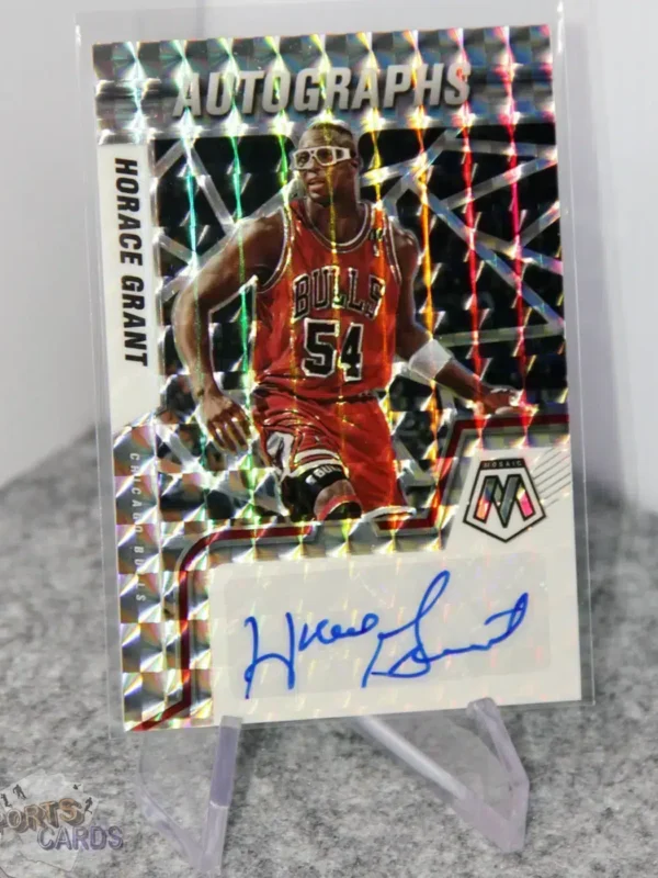 2021-22 Horace Grant #AM-HRG Panini Mosaic Autographs Disco Prizm-stand