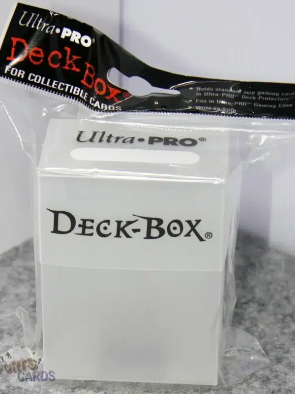 Ultra PRO Deck-Box Solid Clear-front