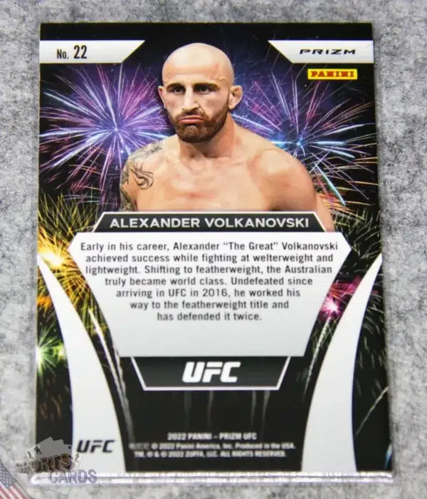 2022 Alexander Volkanovski #22 Panini Prizm UFC Fireworks Green Prizm-back