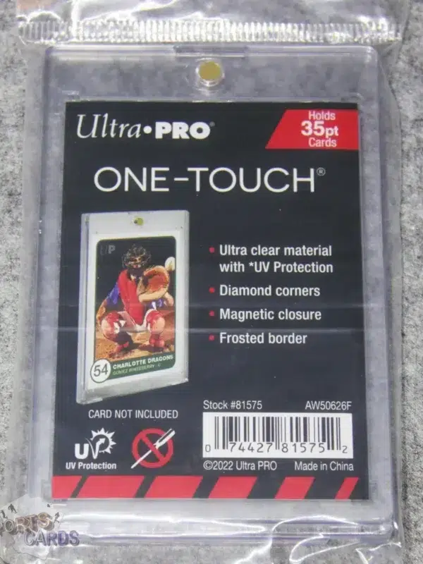 Ultra PRO One-Touch Magnetic Holder 35pt-front