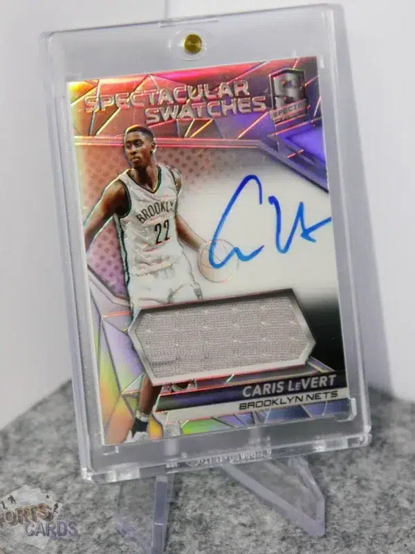 2016-17 Caris LeVert #SS-CLV Panini Spectra Spectacular Swatches RPA Silver Prizm RC /149-stand
