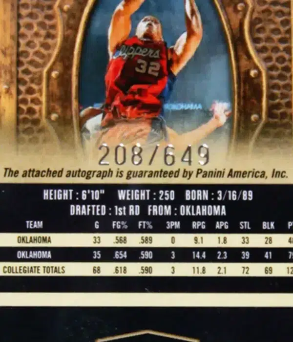 2009-10 Blake Griffin #150 Panini Court Kings Rookie Autograph SN#208 - detail