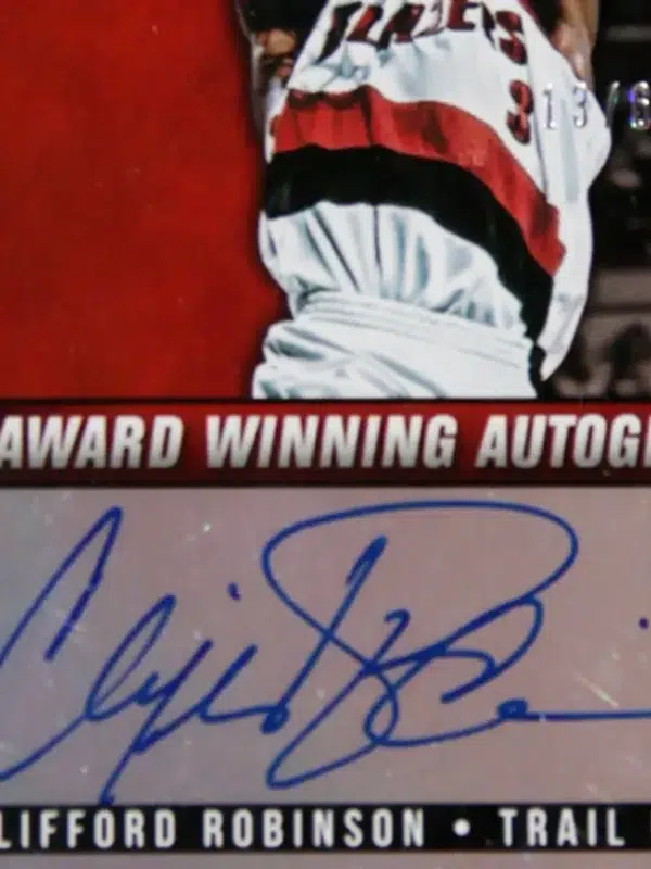 2014-15 Clifford Robinson #18 Panini Gala Award Winning Autographs SN#13 - detail