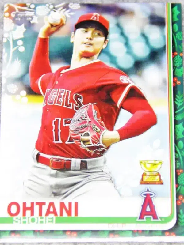 2019 Shohei Ohtani #HW33 Topps Holiday All-Star Rookie Cup - front