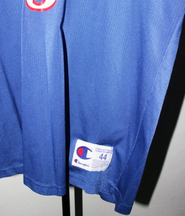 Allen Iverson #3 Philadelphia 76ers - Champion - L - Closup2