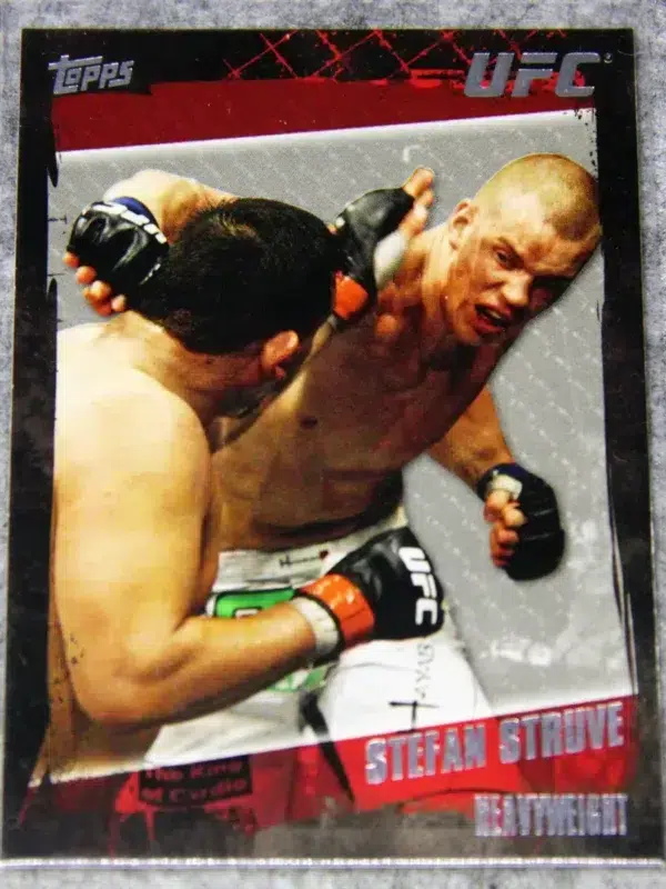 2010 Stefan Skyscraper Struve #44 Topps UFC Heavyweight Silver - front