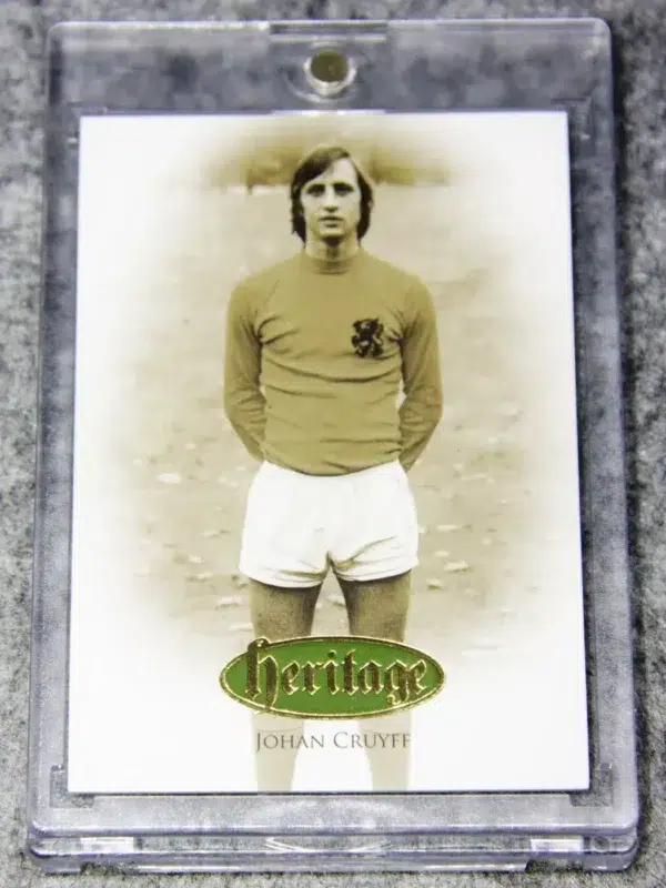 2018 Johan Cruyff #HT104 Futera Unique World Football Heritage Gold SN#14 - front