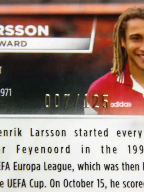 2022-23 Henrik Larsson #66 Topps Stadium Club Chrome UEFA Europa League Green Yellow Electric SN#7 - detail