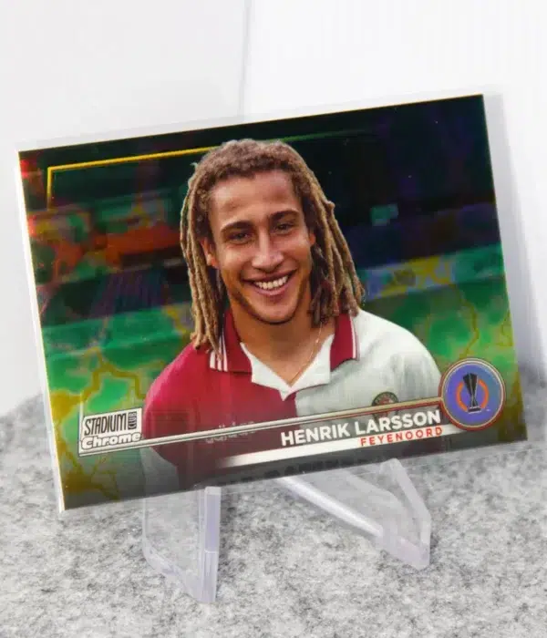 2022-23 Henrik Larsson #66 Topps Stadium Club Chrome UEFA Europa League Green Yellow Electric SN#7 - stand