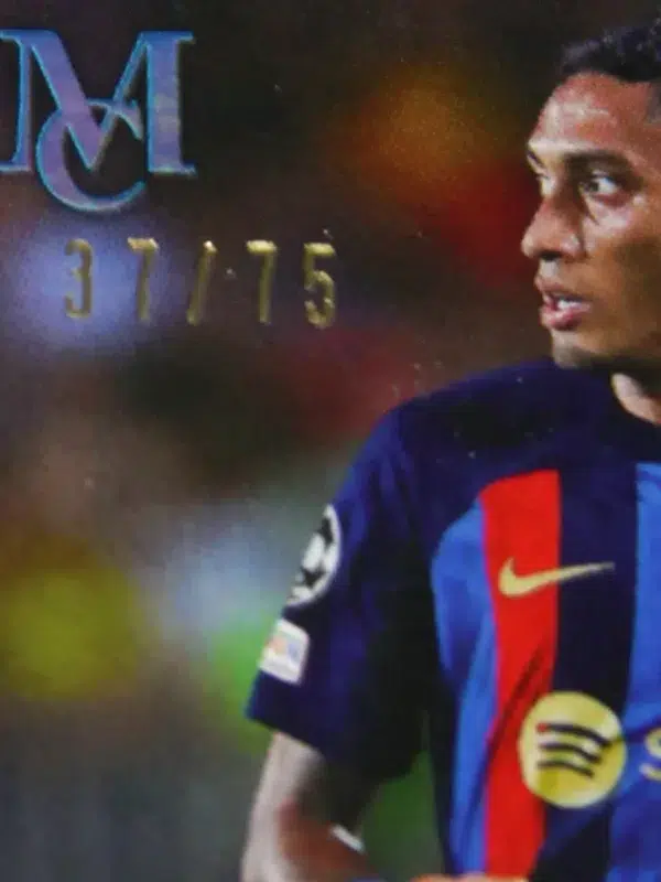 2022-23 Raphinha #26 Topps Museum Collection UEFA Champions League Copper Refractor SN#37 - detail