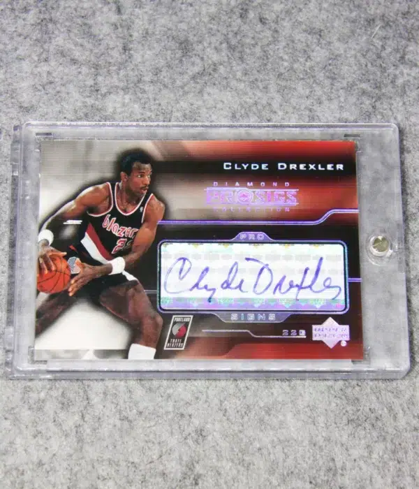 2004-05 Clyde Drexler #PS-CL Upper Deck Diamond Pro Sigs Collection Pro Signs Autograph - front