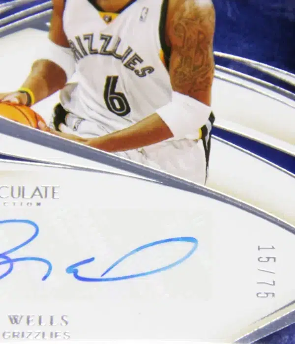 2019-20 Bonzi Wells #HS-BWL Panini Immaculate Heralded Signatures SN#15 - detail