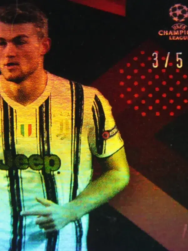 2021-22 Matthijs de Ligt #IB-MDL Topps I Bianconeri Juventus UEFA Champions League Red SN#3 - detail