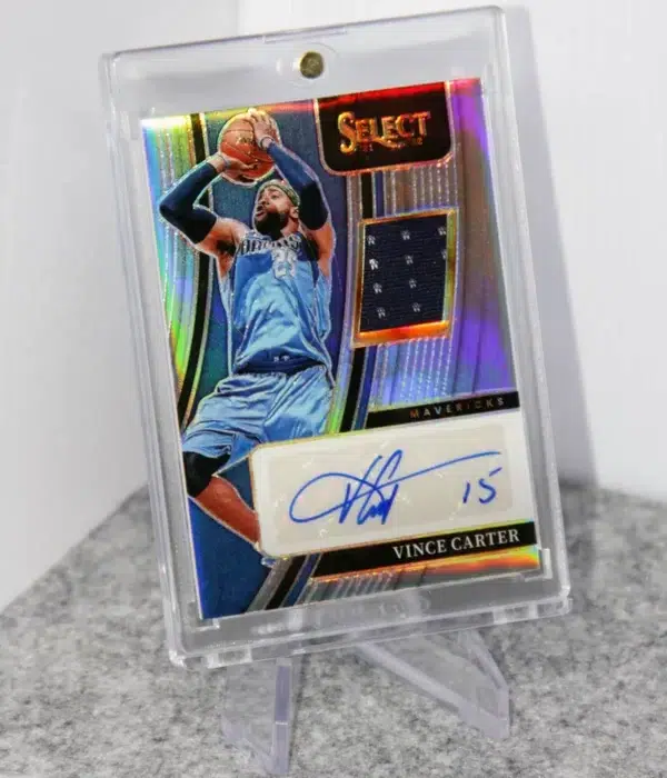 2021-22 Vince Carter #AM-VCT Panini Select Autographed Memorabilia Silver SN#32 - stand