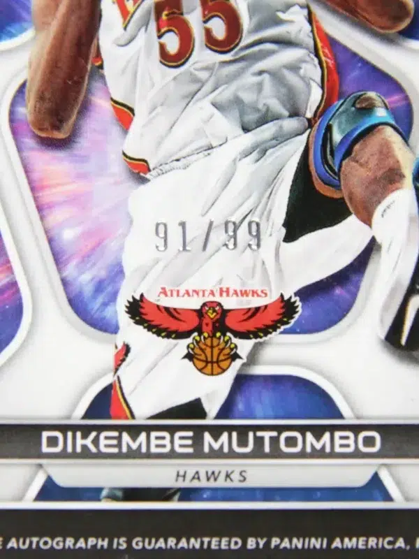 2022-23 Dikembe Mutombo #DS-KAH Panini Spectra Deepspace Autograph Silver Prizm SN#91 - detail