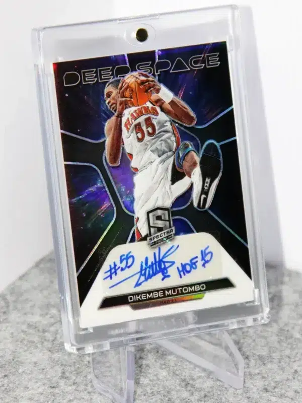 2022-23 Dikembe Mutombo #DS-KAH Panini Spectra Deepspace Autograph Silver Prizm SN#91 - stand