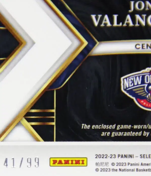 2022-23 Jonas Valanciunas #AM-JVL Panini Select Autographed Memorabilia Purple Prizm SN#41 - detail