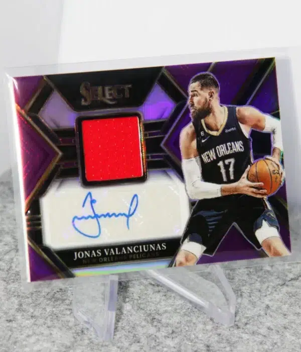 2022-23 Jonas Valanciunas #AM-JVL Panini Select Autographed Memorabilia Purple Prizm SN#41 - stand