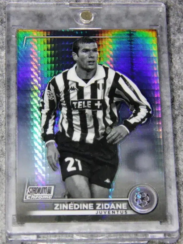 2022-23 Zinedine Zidane #5 Topps Stadium Club Chrome UEFA Champions League Black White Refractor SN#277 - front