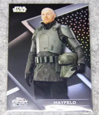 2022 Mayfeld #58 Topps Star Wars Chrome the Mandalorian Black Refractor SN#142 - front