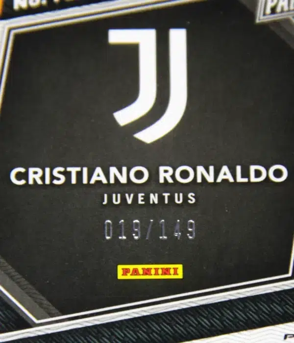 2023 Cristiano Ronaldo #72 Panini The National VIP Gold Pack Blue Sparkle Ice Prizm SN#19 - detail