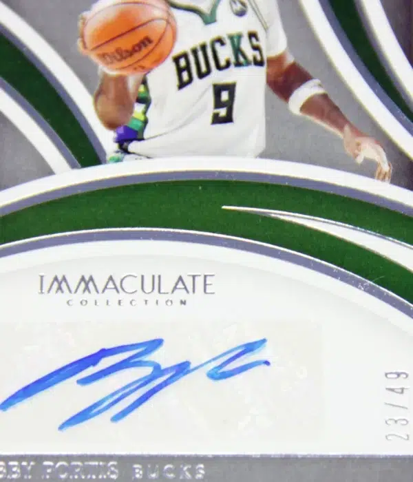 2021-22 Bobby Portis #IPP-BPM Panini Immaculate Collection Past & Present Signatures SN23 - detail