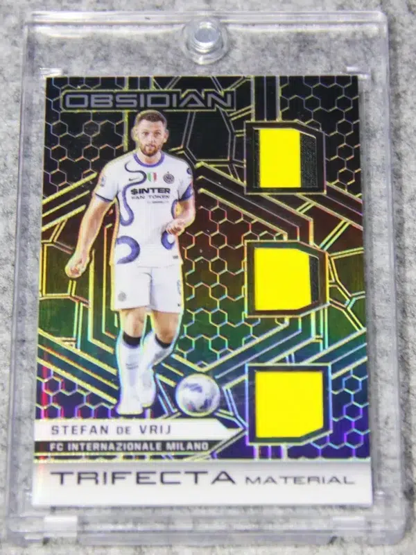 2021-22 Stefan De Vrij #TM-SDV Panini Obsidian Trifecta Material Electric Etch Triple Patch SN#09 - front