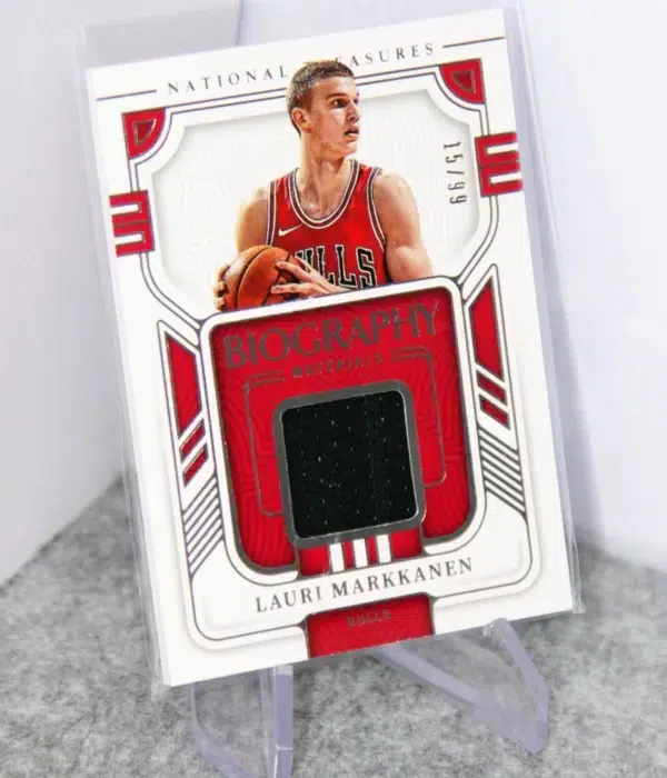 2022-23 Lauri Markkanen #BGM-MAR Panini National Treasures Biography Materials SN#15 - stand