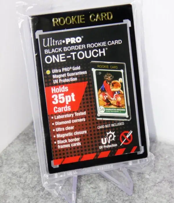 Ultra PRO One-Touch Magnetic Holder 35pt Black Border Rookie Gold - stand