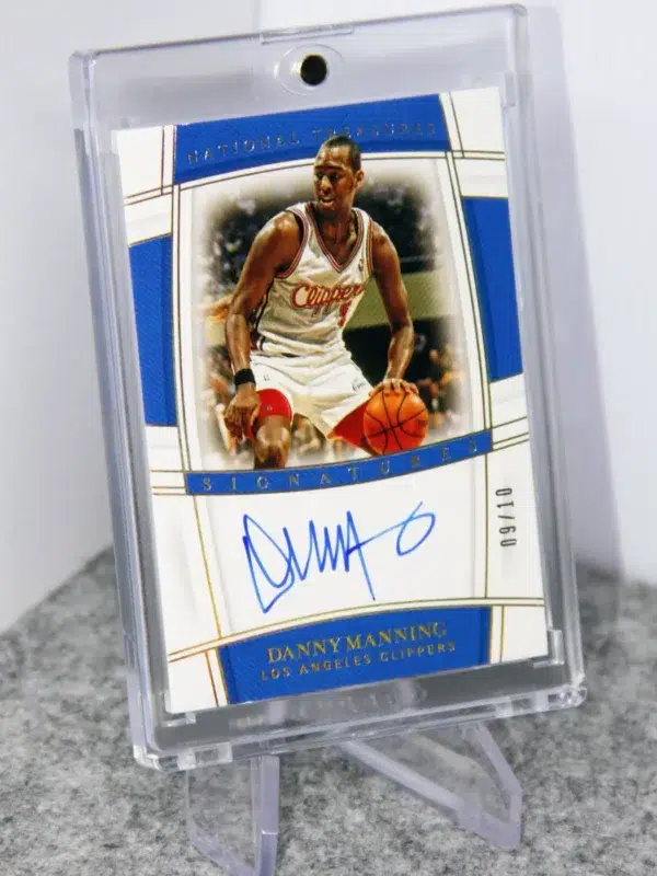 2019-20 Danny Manning #S-DMG Panini National Treasures Signatures Gold SN#9 - stand