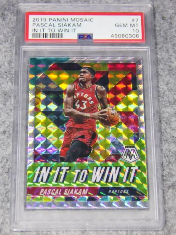 2019-20 Pascal Siakam #7 Panini Mosaic In it to Win it Prizm PSA 10 GEM MT POP10 - front