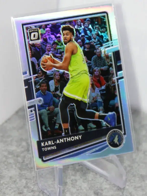 2020-21 Karl-Anthony Towns #79 Panini Donruss Optic Silver Prizm - stand