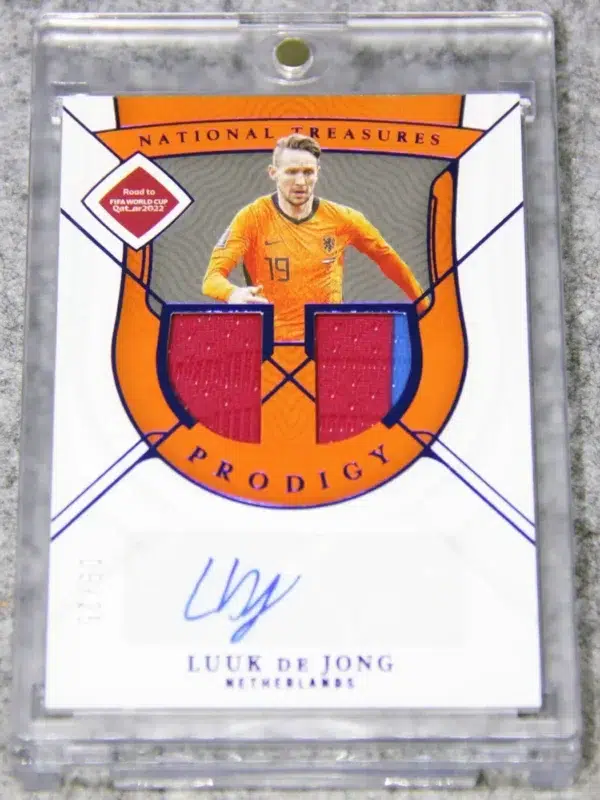 2022 Luuk de Jong #PA-LDJ Panini National Treasures World Cup Prodigy Sapphire Autograph SN#9 - front